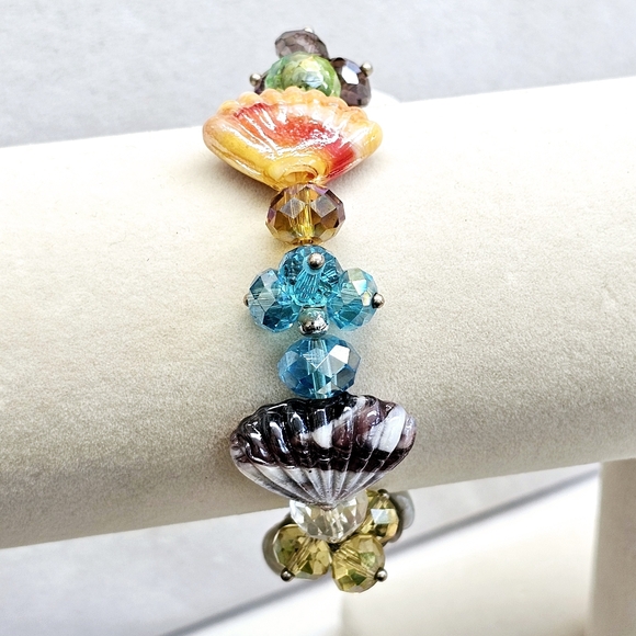 Glass Bead Seashell Bracelet Stretchy - Picture 12 of 15